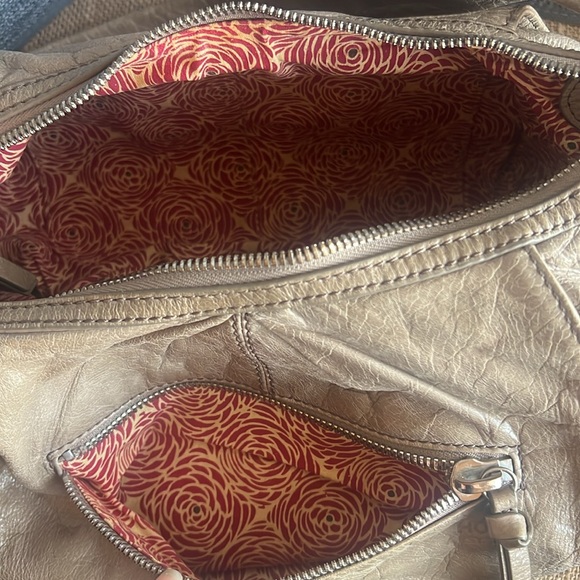 Hobo Shoulder Bag - Picture 13 of 16